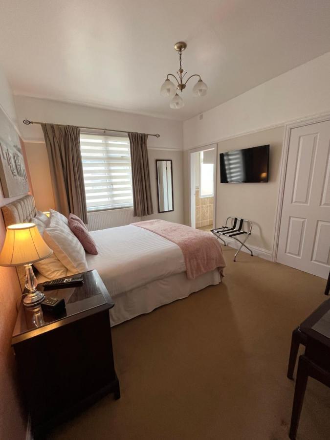 Between The Bays Exclusively For Adults لاندودنو المظهر الخارجي الصورة