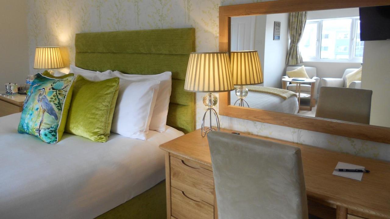 Between The Bays Exclusively For Adults لاندودنو المظهر الخارجي الصورة